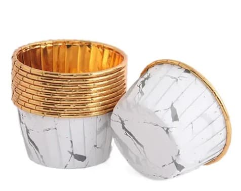 CAPACILLOS DE CARTON BLANCO / GRIS CON BORDE DORADO 11CM SET DE 24 PZAS