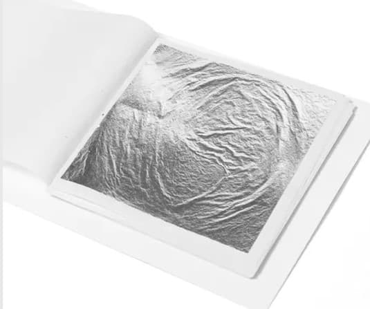 PAPEL PLATEADO PARA DECORAR PASTELES 24 GR