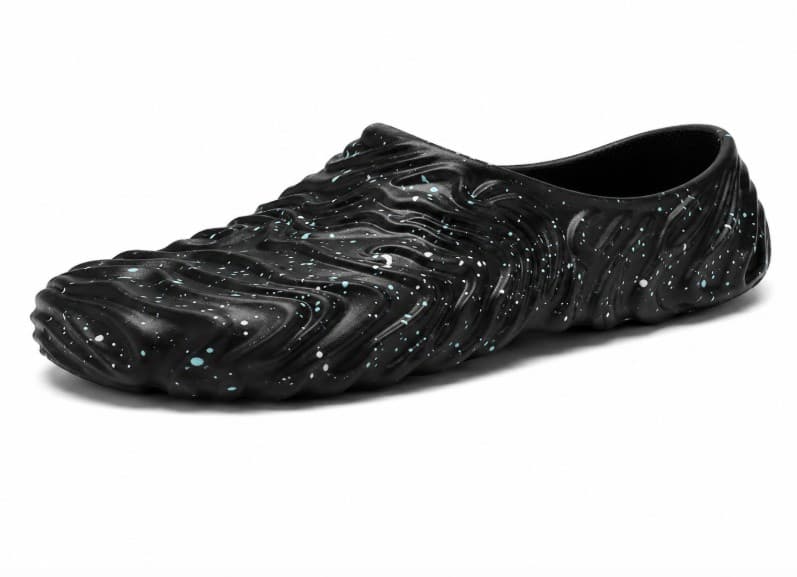 ZAPATO CHEF ANTIDESLIZANTE COLOR NEGRO LINEAS BLANCAS Y VERDE  T:40-41