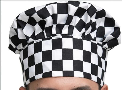 GORRO HONGO NEGRO CON CUADROS BLANCO Y NEGRO