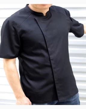 CHAQUETA NEGRA CABALLERO MANGA CORTA T: L CHECKEDOUT COD:CU1130D0100AY