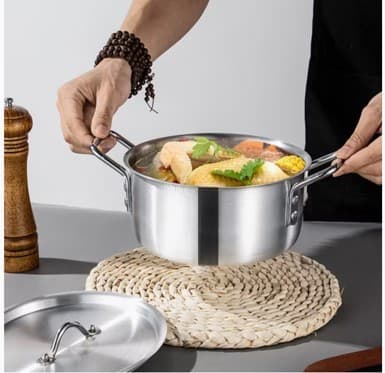 OLLA DE ALUMINIO CON TAPA 22 CM