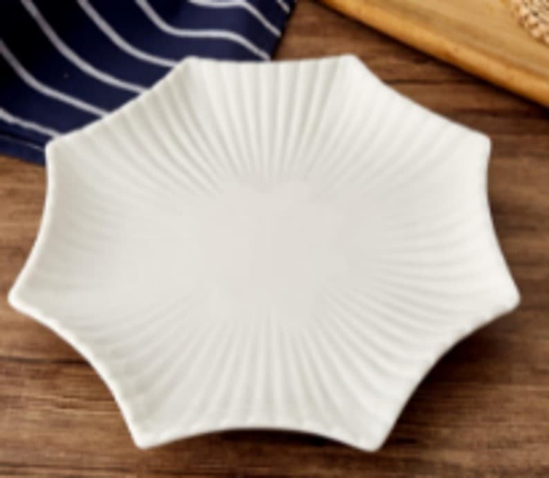 PLATO DE CERÁMICA ESTRELLA BLANCO 9"