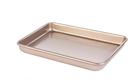 BANDEJA DE ALUMINIO RECTANGULAR COBRE 32X27X3 CM 549g