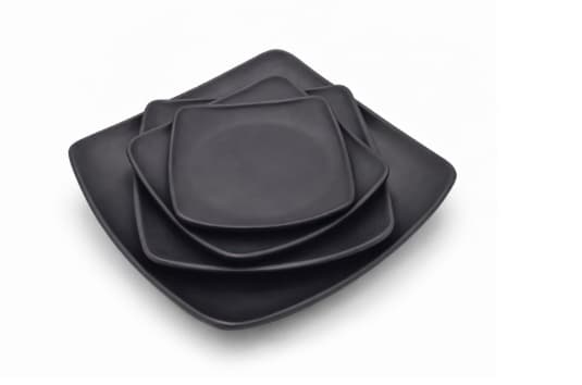 PLATO DE MELAMINA NEGRO CUADRADO  21.5x21.5x3CM/8.5