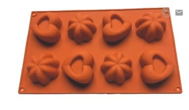 MOLDE DE SILICONA 8 CORAZONES Y PANETTONE 29*17*3 CM