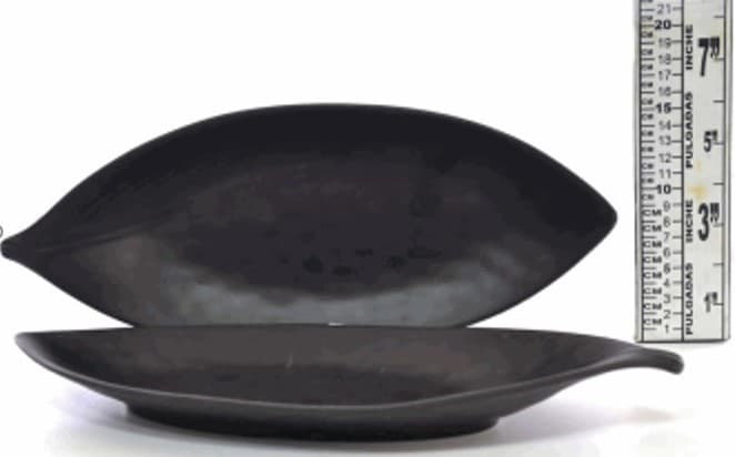 PLATO DE MELAMINA NEGRO HOJA 14.5"
