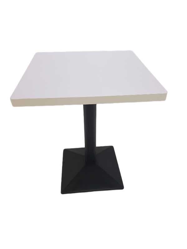 MESA CUADRADA 60x60x75CM SOBRE PLYWOOD BLANCO / BASE NEGRA